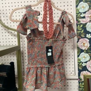 Beautiful bow paisley tank top